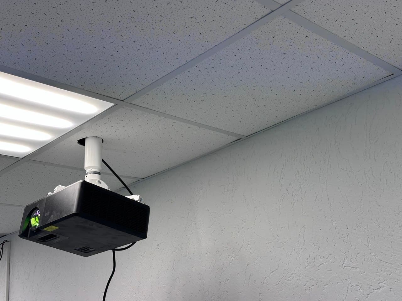 Визуальный материал